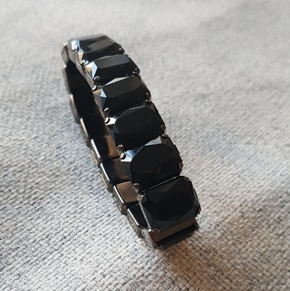 🎉2 for 10!!!🎉 Stretchy bracelet - Picture 1 of 2